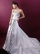 Divine Collection Wedding Dress - D618 (formerly D107)
