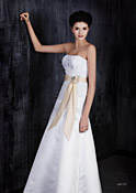 Divine Couture Wedding Dress - D709