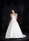 Divine Couture Wedding Dress - D713