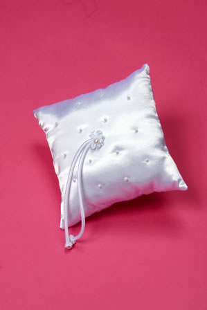 Heart Ring Pillow 1498P