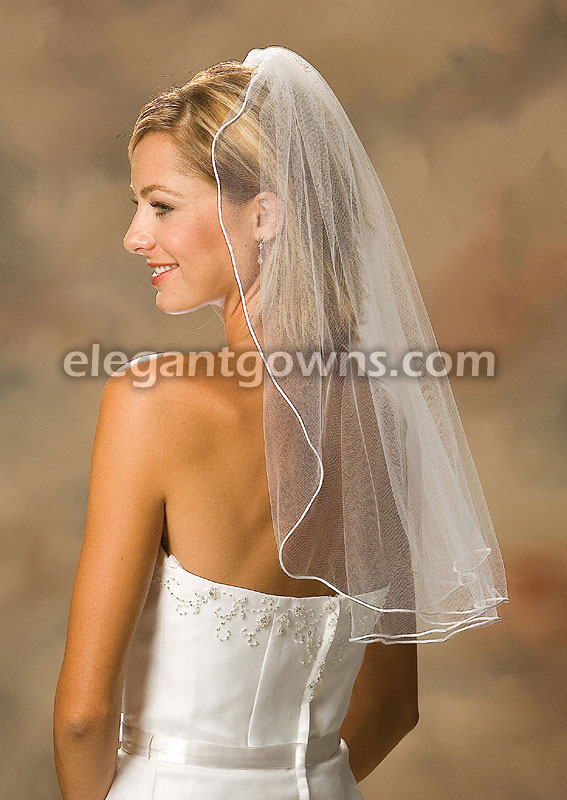 1 Tier Elbow Length Rattail Edge Wedding Veil 7-251-RT - Click Image to Close