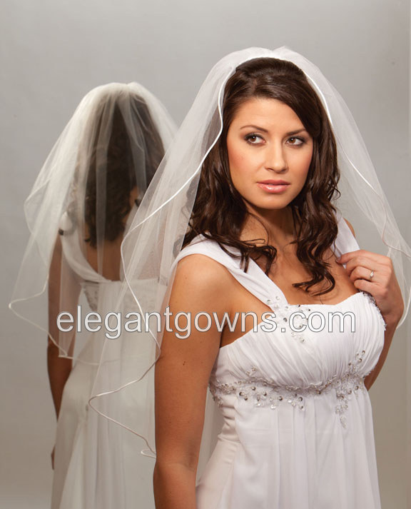 1 Tier Waist Length Rattail Edge Wedding Veil 72" Wide 7-301-RT - Click Image to Close