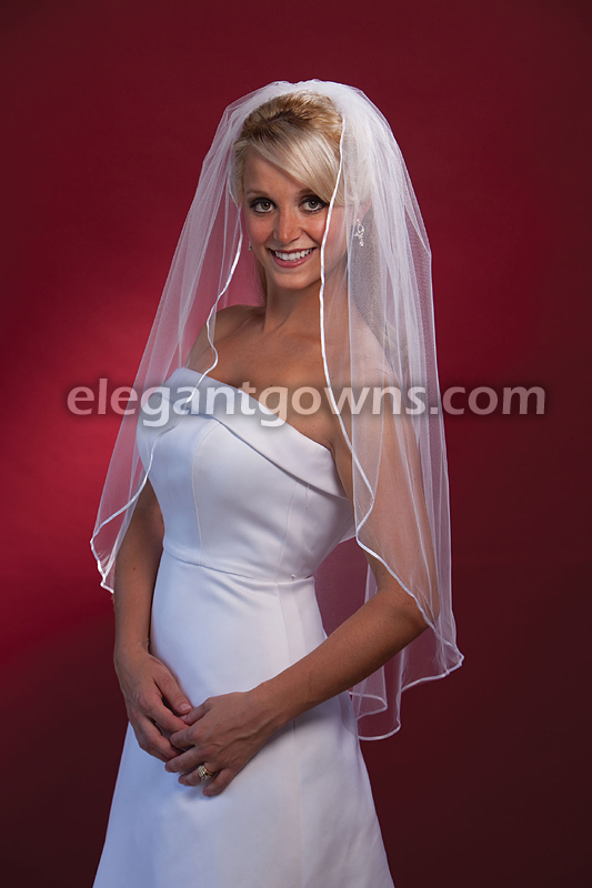 1 Tier Fingertip Length 1/8" Ribbon Edge Wedding Veil 7-361-1R - Click Image to Close