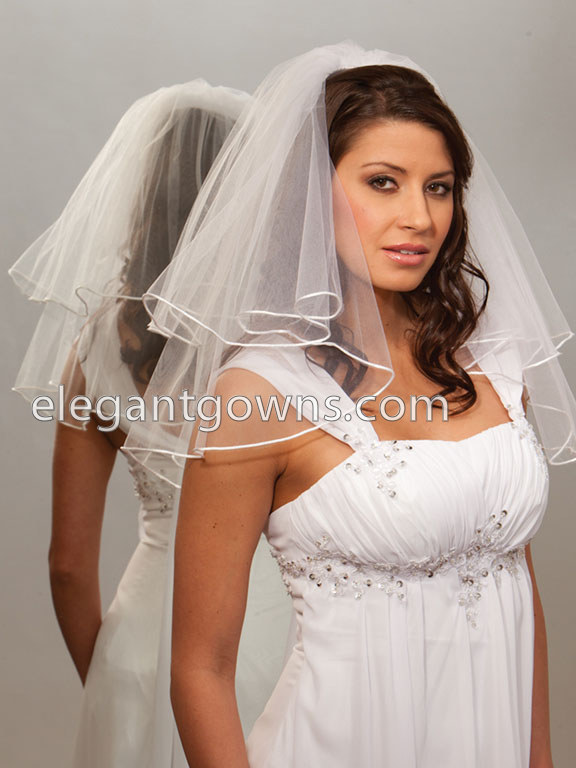 2 Tier Shoulder Rattail Edge Wedding Veil 72" Wide C7-202-RT - Click Image to Close