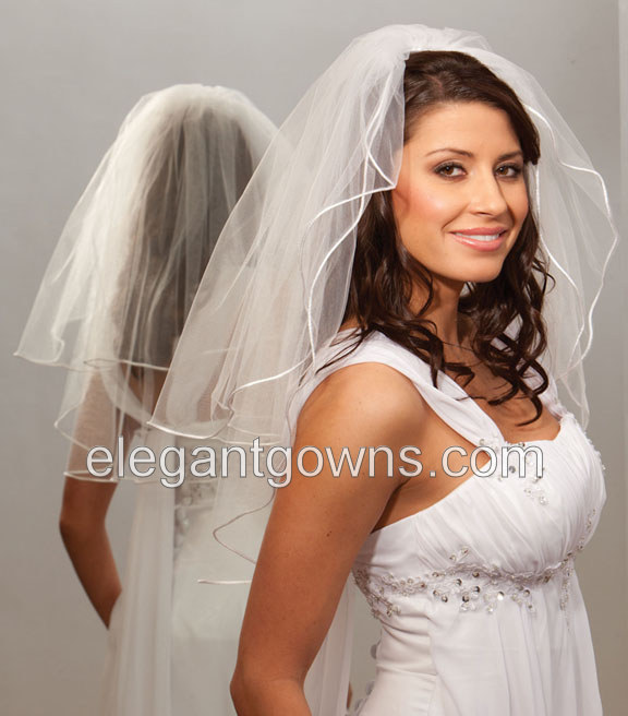 2 Tier Elbow Length Rattail Edge Wedding Veil 72" Wide S7-252-RT - Click Image to Close