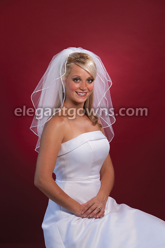 2 Tier Elbow Length Rattail Edge Wedding Veil 72" Wide S7-252-RT - Click Image to Close