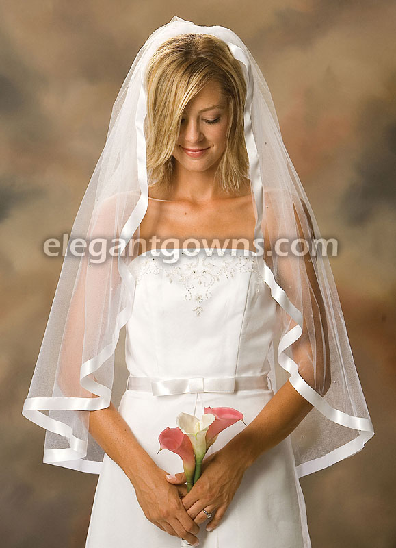 1 Tier Fingertip Length 7/8" Ribbon Edge Wedding Veil 1-361-7R-R - Click Image to Close