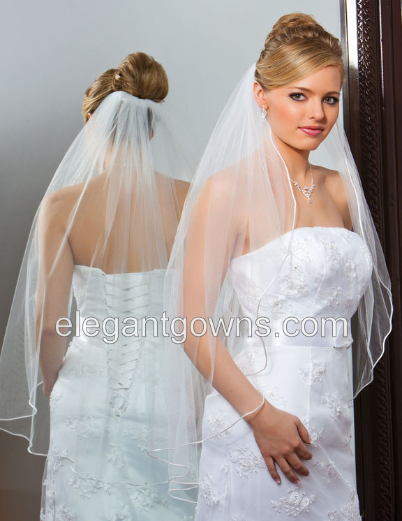 Clearance White Fingertip Length Wedding Veil 2012-4_C - Click Image to Close