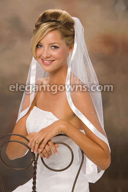 1 Tier Waist Length 7/8" Ribbon Edge Wedding Veil 5-301-7R-RS - Click Image to Close