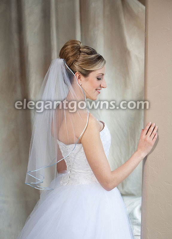 1 Tier Elbow Length Veil Light Blue Rattail Edge 7-251-RT-LB - Click Image to Close