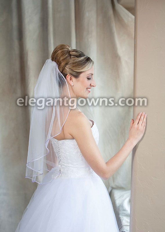 1 Tier Elbow Length Veil with Lavender Rattail Edge 7-251-RT-LV - Click Image to Close