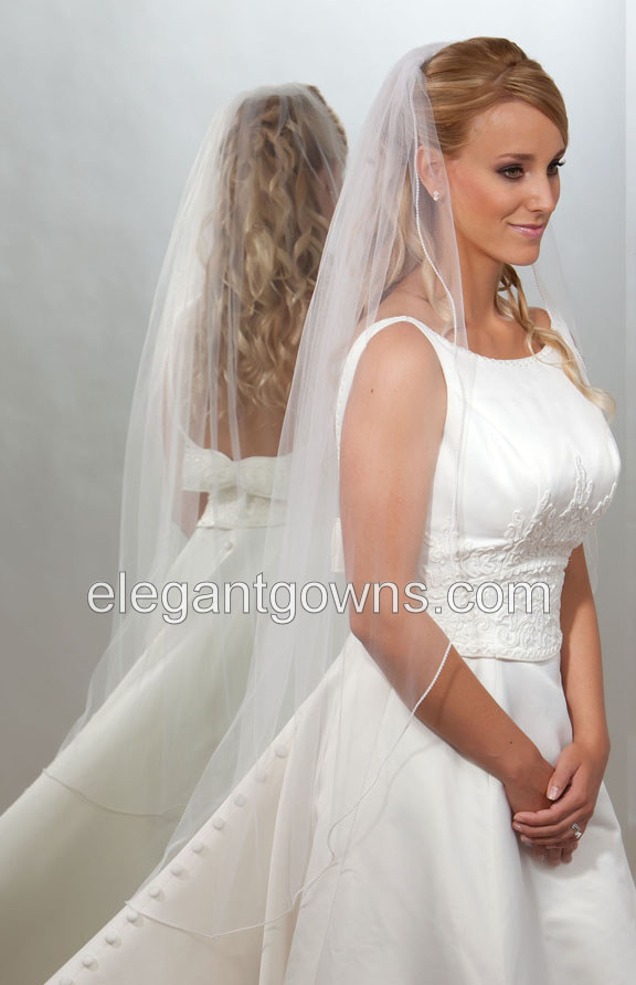 1 Tier Knee Length Pearl Edge Wedding Veil 7-451-P - Click Image to Close