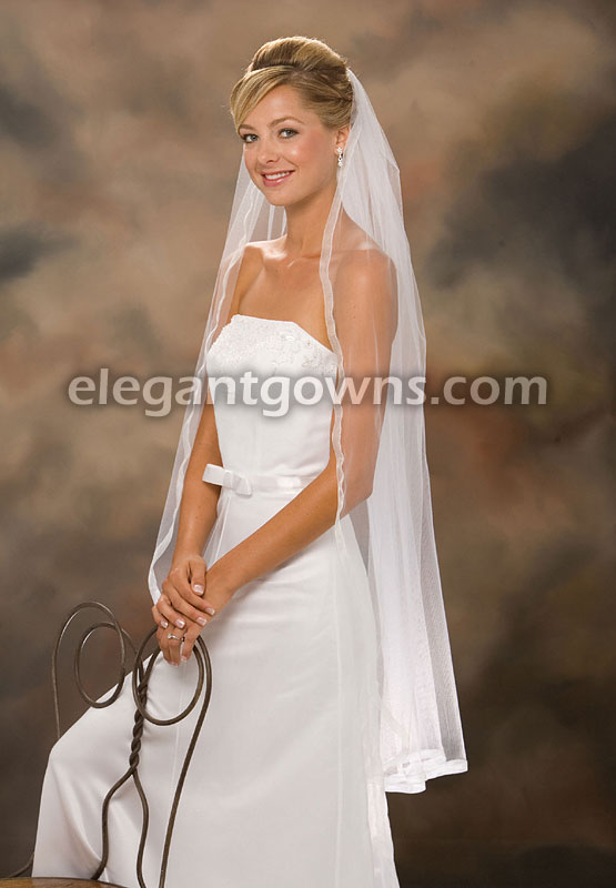 1 Tier Knee Length 5/8" Sheer Ribbon Edge Wedding Veil 7-451-SR - Click Image to Close