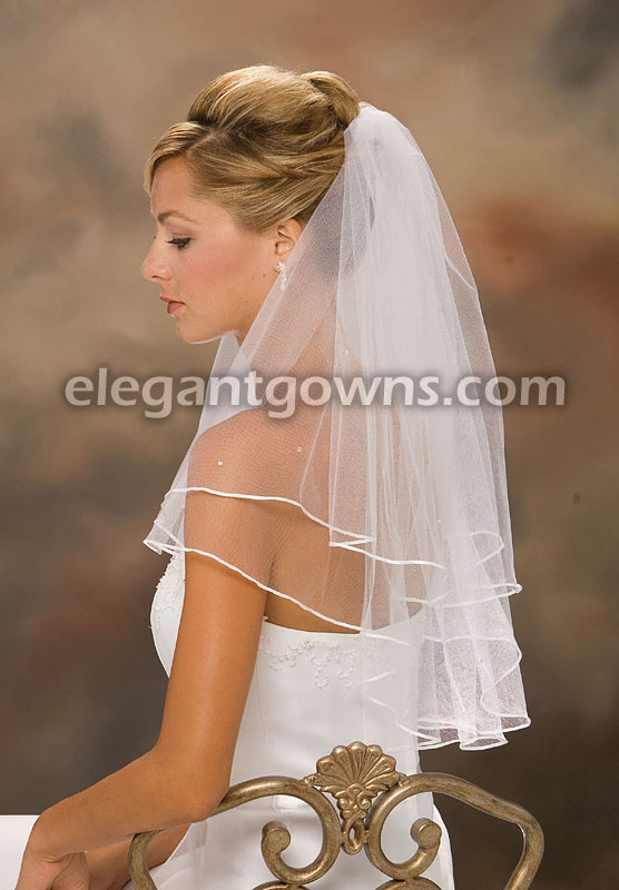 2 Tier Elbow Length 1/8" Ribbon Edge Wedding Veil C7-252-1R-RS - Click Image to Close