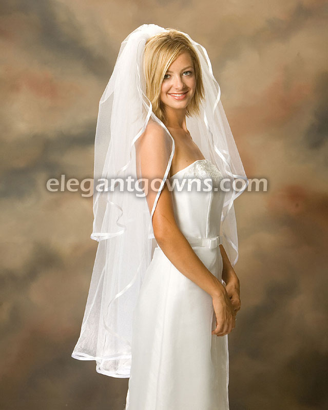 2 Tier Knee Length 3/8" Ribbon Edge Wedding Veil S1-452-3R - Click Image to Close