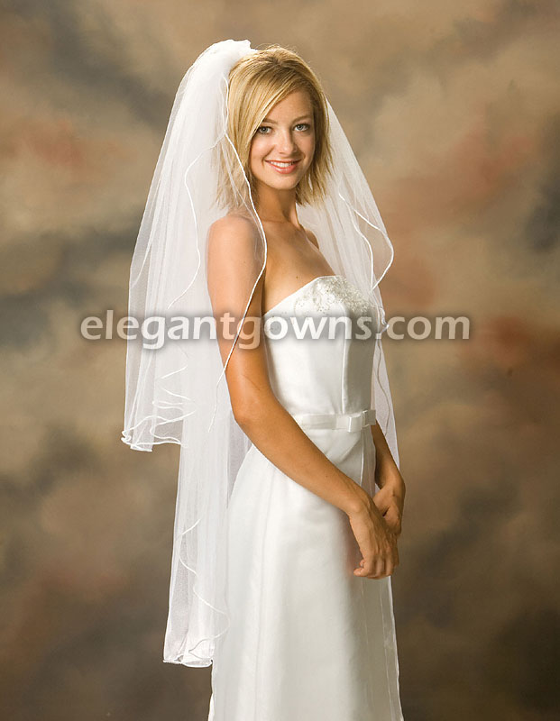 2 Tier Knee Length Rattail Edge Wedding Veil S1-452-RT - Click Image to Close