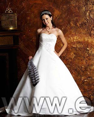 wedding dress - style D641