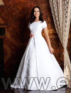 wedding dress - style D662C