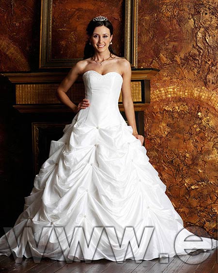 Onepiece Taffetta wedding gown strapless corset back This