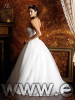 wedding dress - style #D644