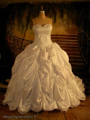 wedding dress - style Carmelitta